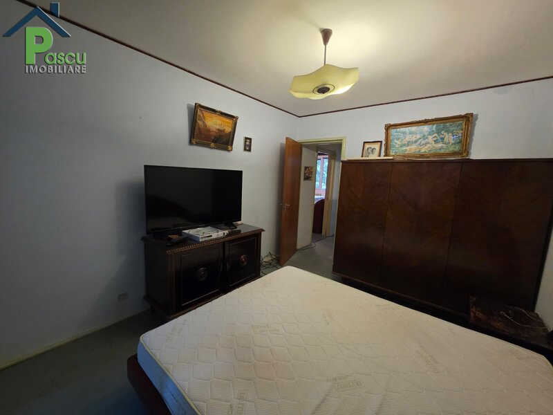 Brancoveanu, str. Stoian Militaru, Apartament 3 camere et. 2/4, 64 mp
